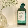 The Body Shop Oczyszczający płyn do mycia twarzy z drzewa herbacianego - Tea tree Skin Clearing Facial Wash (250 ml)