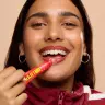 The Body Shop Born Lippy Lip Balm (10 ml, Truskawka)